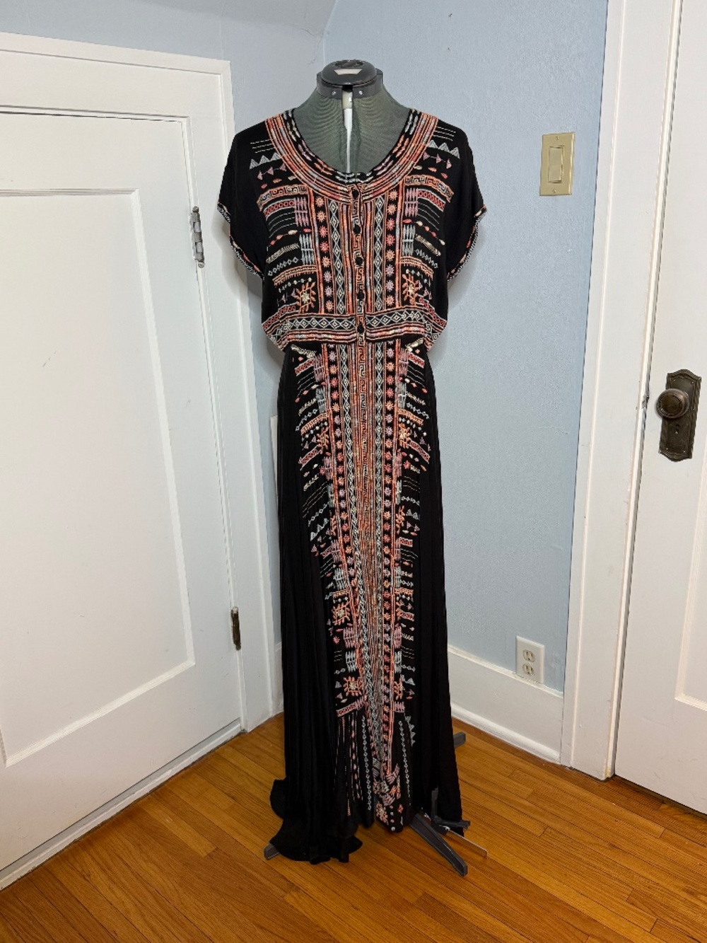 Johnny Was Effy Black Rayon Challis Heavily Embroidered Boho Maxi Dress Sz Large - Picture 3 of 9